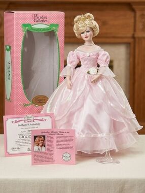 Paradise Galleries 18" Cinderella Porcelain Doll - Patricia Rose Treasury Collec